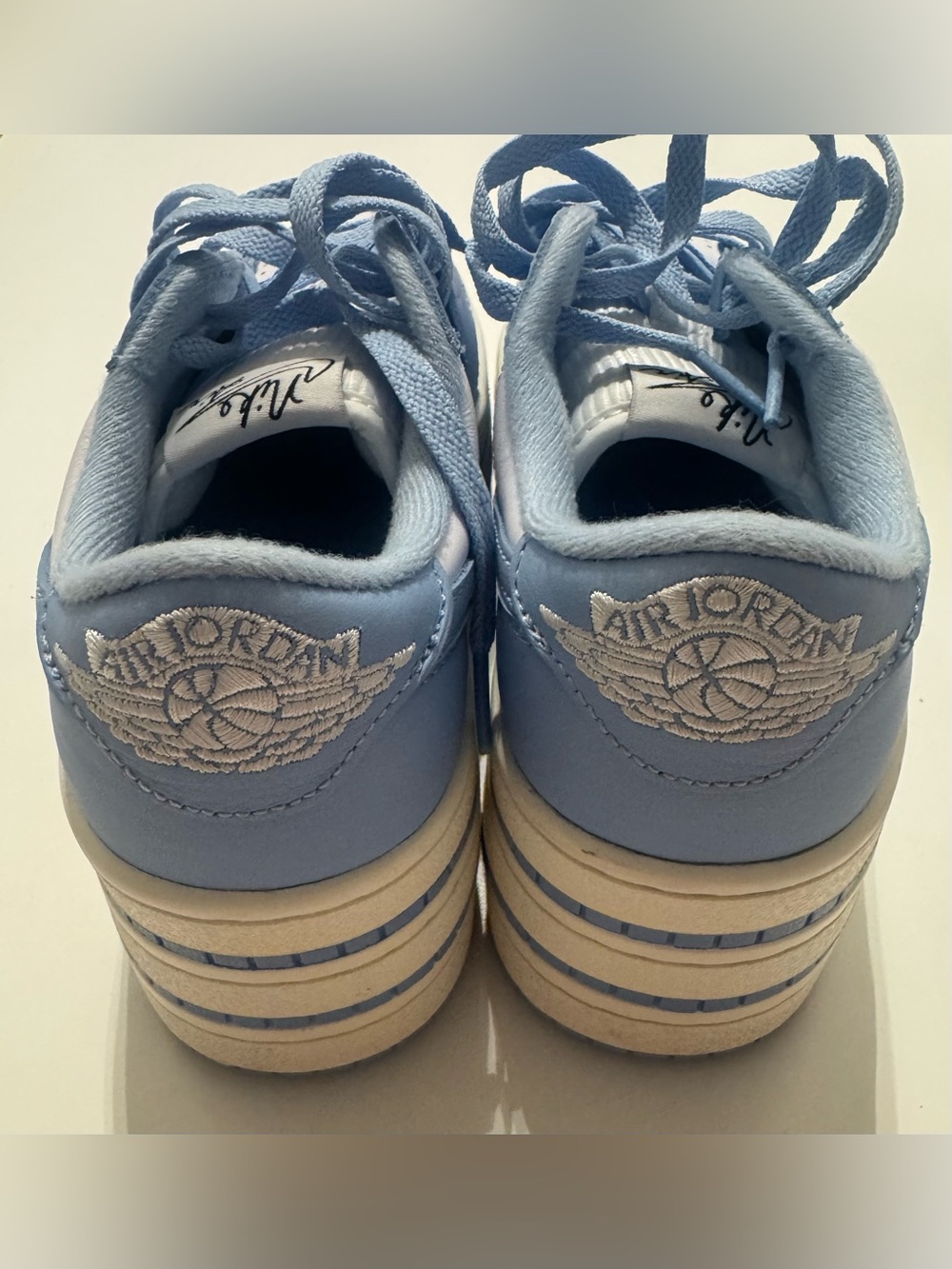 Nike Air Jordan 1 Women's Triple Stack sneakers - Picture 15 of 16